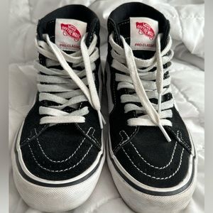 Vans Sk8-Hi Black Suede